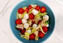 Photo of Итальянский салат с моцареллой и помидорами